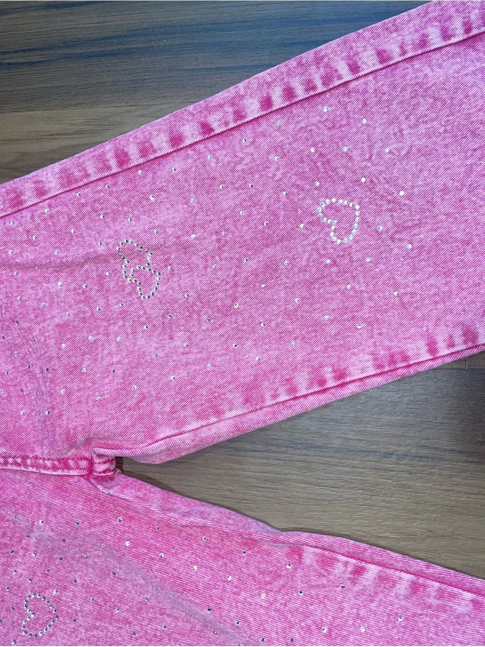 SHEIN Pink Rhinestone Heart Straight-Leg Jeans
